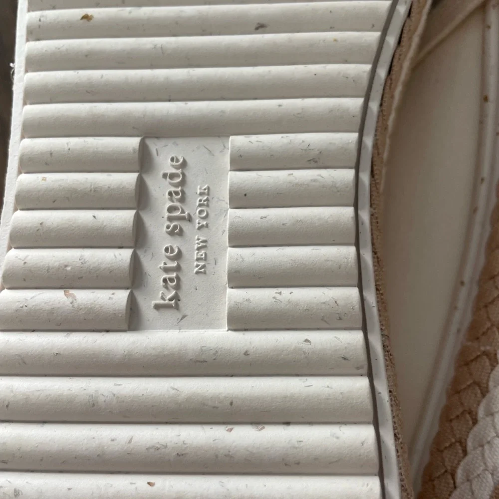 KATE SPADE NEW Taylor Lace-Up Low-Top Sneakers